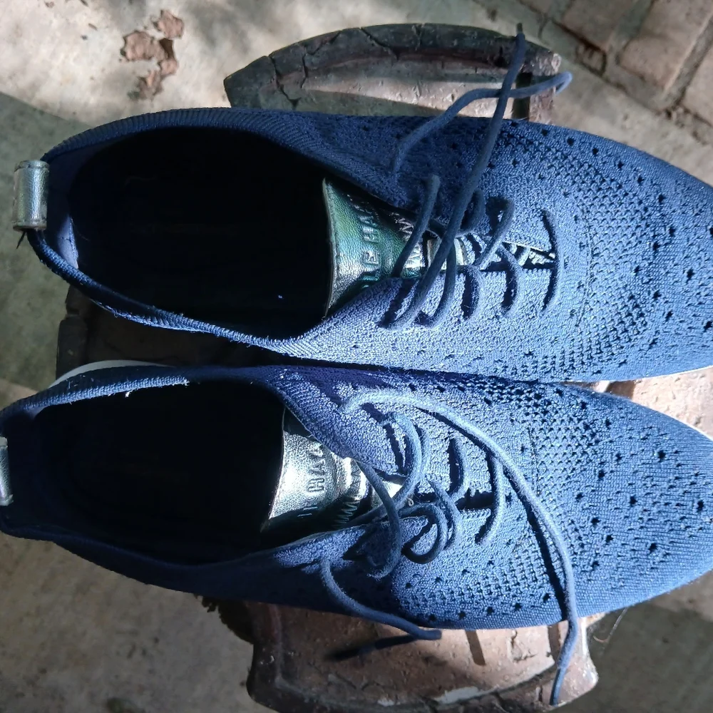 Cole Haan Grand Navy Knit Sneakers.‎ Sz9B